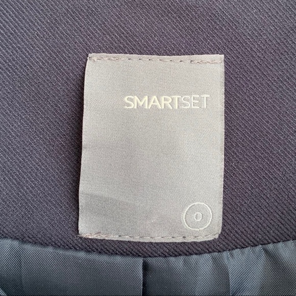 Smart Set Blazer - Picture 4 of 6